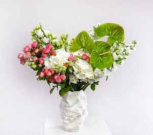 Букет нарочно красивая