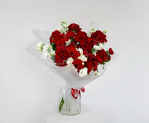 Букет алый акцент - фото-4