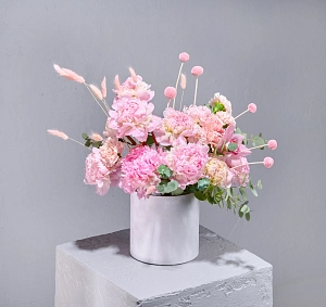 Букет наивность раннего пиона