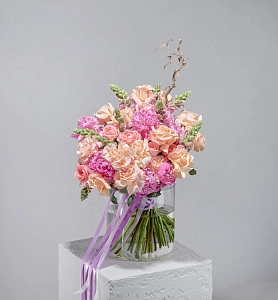 Букет роскошь утренней розы